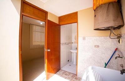 VENTA DE CASA DE 3 PISOS EN URB. LOS FICUS - PIMENTEL